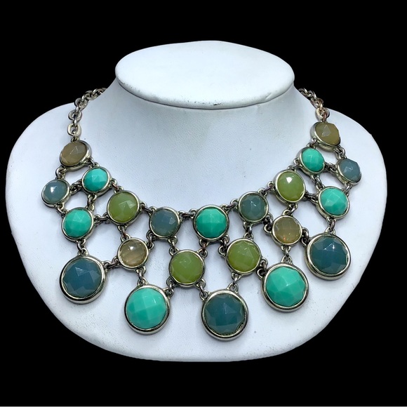 🌺Vintage 2 PC. Crown Trifari Set - Picture 2 of 14